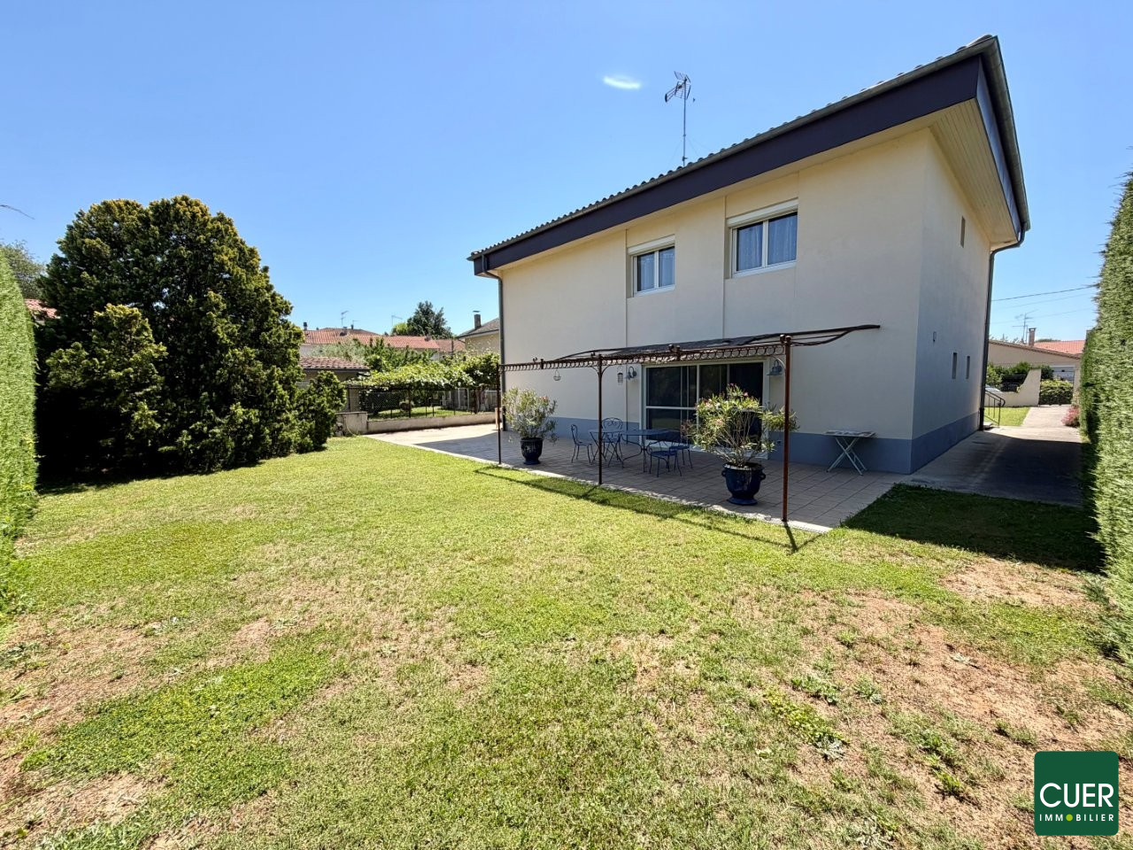 Saint Marcel - Villa de 135 m2 avec garage et jardin.