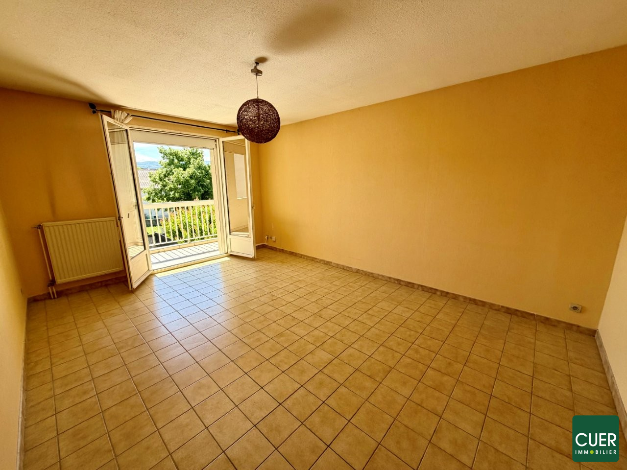 Appartement T2 de 50 m2 avec garage.